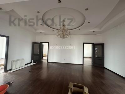 Отдельный дом · 6 комнат · 320 м² · 10 сот., Жибек жолы — Кошгарбаева за 75 млн 〒 в Астане, Алматы р-н