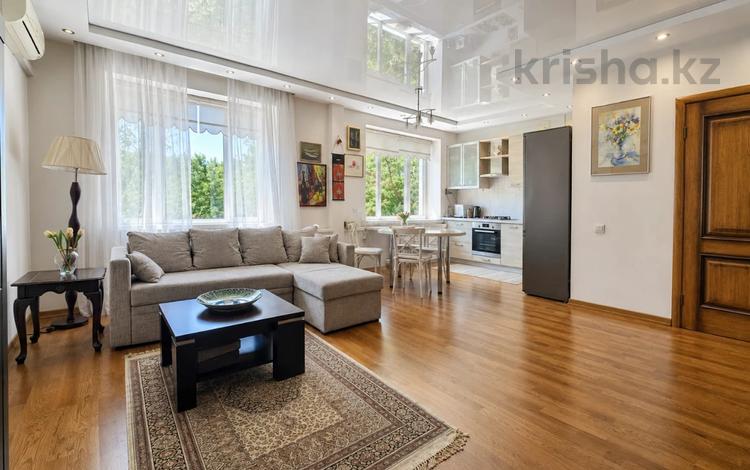 4-комнатная квартира · 99.8 м² · 4/4 этаж, Кунаева — Сердце Золотого Квадрата! за 115 млн ₸ в Алматы, Медеуский р-н — фото 18