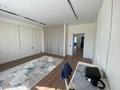 3-комнатная квартира · 90 м² · 8/8 этаж, мкр. Алтын орда, Санкибай Батыра пр-т за 34 млн ₸ в Актобе — фото 9