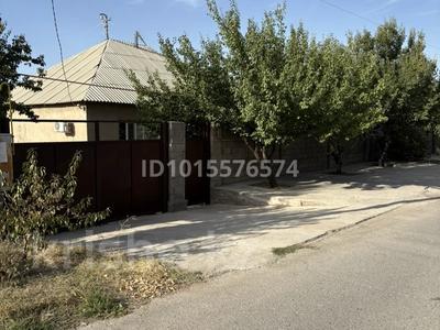 Отдельный дом · 4 комнаты · 137 м² · 8 сот., мкр Самал-1, Кулыншак 444 за ~ 34 млн ₸ в Шымкенте, Абайский р-н