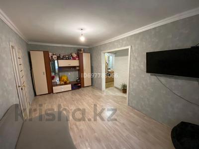 2-бөлмелі пәтер, 46 м², 4/5 қабат ай сайын, Абая 142 — Алатау, бағасы: 150 000 〒 в Кокшетау