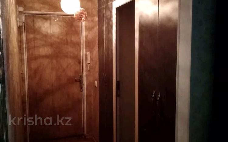 3-бөлмелі пәтер, 60 м², 1/4 қабат, Молдагуловой 9 — Республики, бағасы: 30 млн 〒 в Шымкенте, Аль-Фарабийский р-н — фото 4