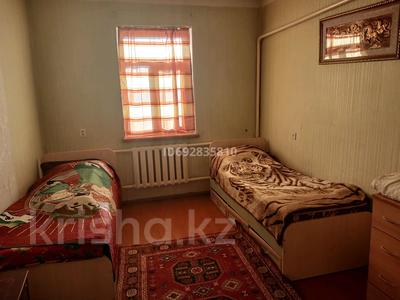 Отдельный дом · 6 комнат · 200 м² · 10 сот., Яссави 54 — Ходжанова за 280 000 ₸ в Кентау