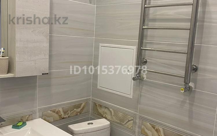 2-комнатная квартира · 65 м² · 5/11 этаж, 30-й мкр, 19-й микрорайон 35 за 180 000 ₸ в Актау — фото 2