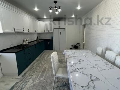 3-комнатная квартира, 139 м², 8/8 этаж, 29-й мкр 22 за 35 млн 〒 в Актау, 29-й мкр