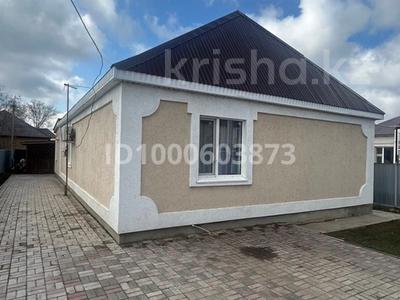 Отдельный дом · 4 комнаты · 128 м² · 5 сот., мкр Жулдыз 52/1 — //Азербайджан Мамбетова за 40 млн 〒 в Уральске