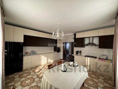 Отдельный дом · 6 комнат · 360 м² · 10 сот., Самал 2А — Школа за 95 млн ₸ в Кыргауылдах