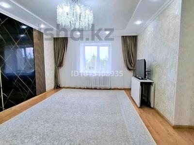 3 комнаты · 90 м² · 2/5 этаж, мкр Кадыра Мырза-Али 8 за 60 000 ₸ в Уральске