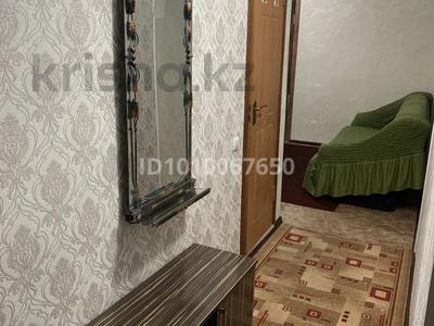 2-комнатная квартира · 35 м² · 1/2 этаж, Кашгари 112 — Кашгари и Абая за 110 000 〒 в Таразе