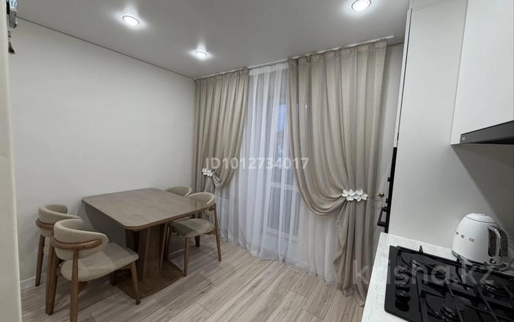 2-бөлмелі пәтер · 56.7 м² · 9/9 қабат, Юбилейный, мкрн Юбилейный, бағасы: 31 млн ₸ в Костанае — фото 2