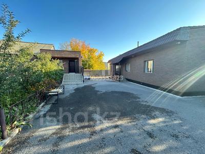 Отдельный дом · 7 комнат · 342 м² · 9.33 сот., мкр Михайловка 241/1 — Бадина Буровая за 76 млн 〒 в Караганде, Казыбек би р-н