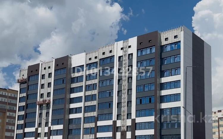 2-комнатная квартира · 60.34 м² · 7/9 этаж, мкр. Алтын орда 200/1 за 22.6 млн ₸ в Актобе — фото 2