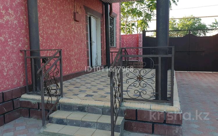 Отдельный дом · 5 комнат · 250 м² · 9 сот., Байдибек Би б/н — Дендропарк за 700 000 ₸ в Шымкенте, Каратауский р-н — фото 2