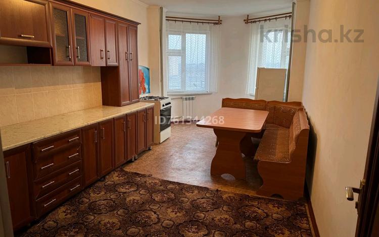 2-комнатная квартира · 67 м² · 4/5 этаж, 13 мкрн — Арай 2 за 18 млн 〒 в Таразе — фото 2