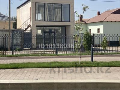 Еркін, кеңселер, дүкендер мен бутиктер, қоғамдық тамақтану орны, сұлулық салондары, медорталықтар мен дәріханалар, білім орталықтары, кабинеттер және жұмыс орындары, студиялар · 120 м², бағасы: 350 000 ₸ в Туркестане