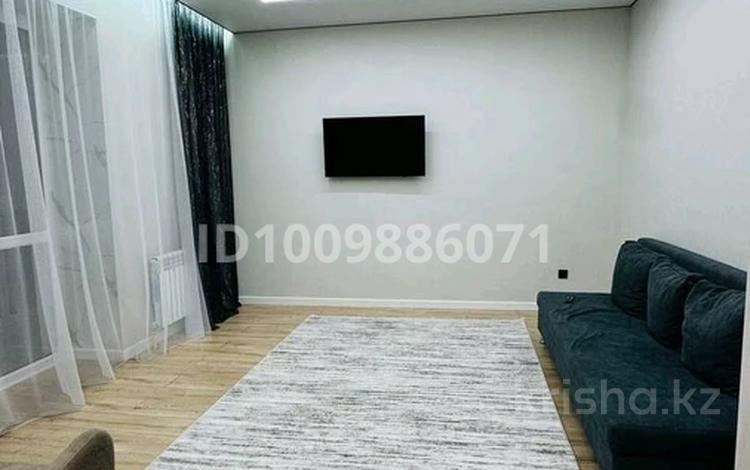 1-бөлмелі пәтер · 39 м² · 2/5 қабат, Кошкарбаева 26 — НИШ, бағасы: 180 000 ₸ в Кокшетау — фото 2