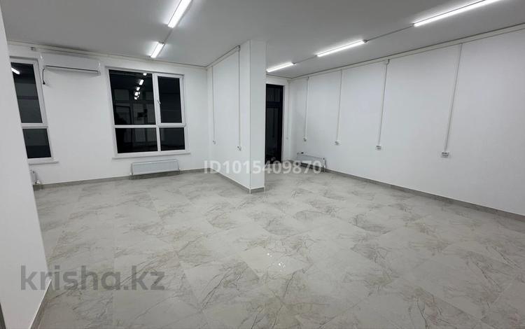 Свободное назначение, офисы, магазины и бутики, склады, салоны красоты, медцентры и аптеки, образование, развлечения · 79.1 м² за 77 млн ₸ в Алматы, Ауэзовский р-н — фото 2