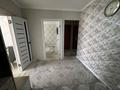2-комнатная квартира · 56 м² · 1/5 этаж, мкр 8, Гришина 70/2 — Находиться возле универ.Баишева за 18 млн ₸ в Актобе — фото 2