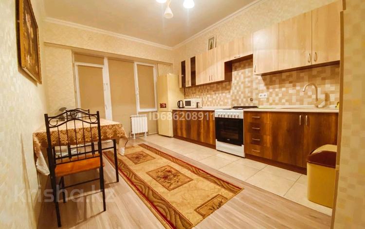 2-бөлмелі пәтер · 80 м² · 9/12 қабат, Кабанбай Батыра 225 — Байзакова, бағасы: 450 000 ₸ в Алматы, Алмалинский р-н — фото 2