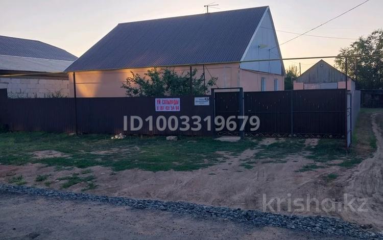Отдельный дом · 4 комнаты · 98 м² · 5 сот., мкр. Зачаганск пгт ул Халел Досмуханбетов 43 — 38 школа за 28 млн ₸ в Уральске — фото 2