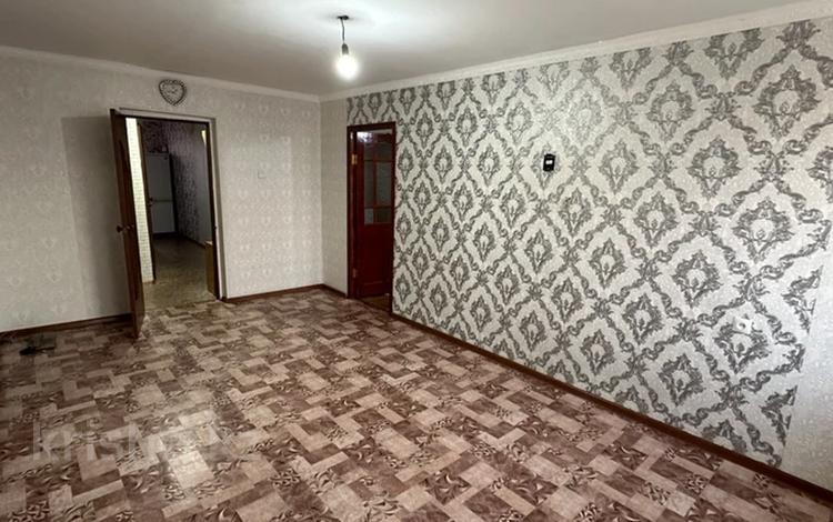 3-комнатная квартира, 57 м², 5/5 этаж, Анаркулова 17 за 18 млн 〒 в Жезказгане — фото 2