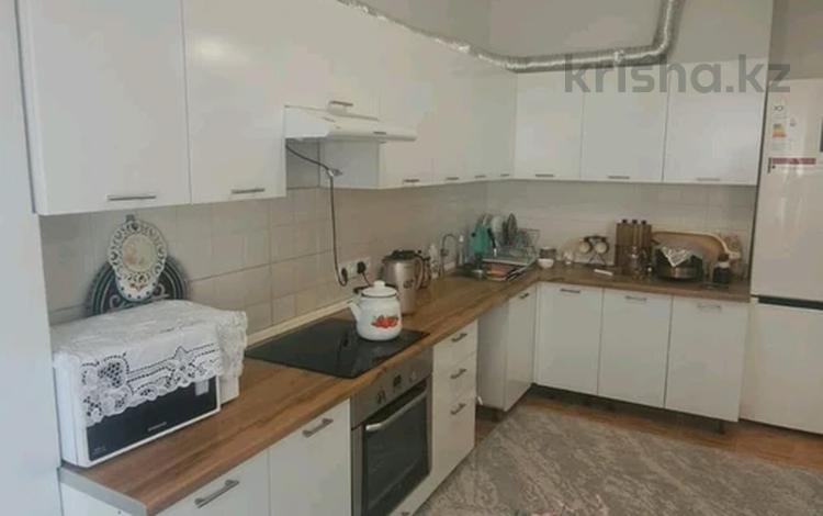 2-бөлмелі пәтер · 83.1 м² · 12/18 қабат, Туркестан 2, бағасы: 50 млн ₸ в Астане, Есильский р-н — фото 2