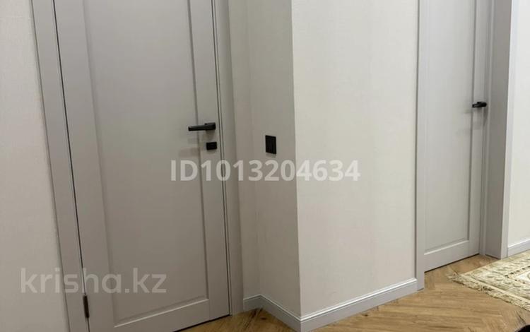 2-комнатная квартира · 45 м² · 6/9 этаж, Шамши Калдаякова за 270 000 ₸ в Астане, Сарайшык р-н — фото 2