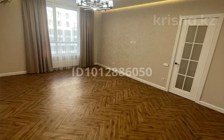 4-комнатная квартира · 120 м² · 5/9 этаж, Жубан Молдагалиев 3 за 85 млн ₸ в Астане, Нура р-н — фото 2
