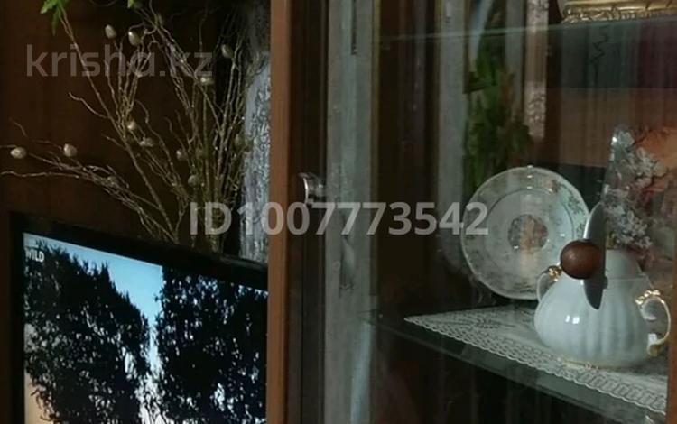3-бөлмелі пәтер · 70 м² · 6/9 қабат, мкр Юго-Восток, Мкр Юго-Восток, 30й микрорайон 1, бағасы: 350 000 ₸ в Караганде, Казыбек би р-н — фото 22