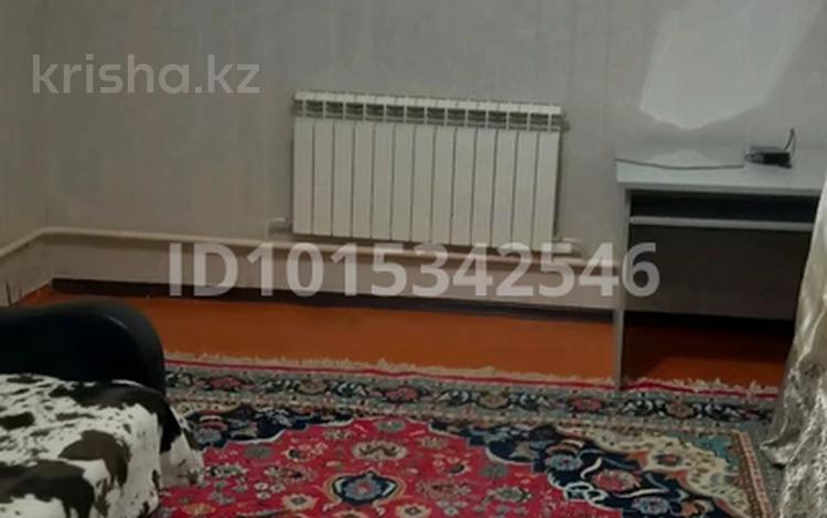 2-бөлмелі пәтер · 40 м² · 1/1 қабат, Достық ш/а. 18 — Яссауи Абая, бағасы: 180 000 ₸ в Алматы, Ауэзовский р-н — фото 2