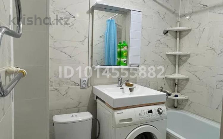 3-комнатная квартира · 67 м² · 2/5 этаж, Центральный 3 — Остановка Светлана за 230 000 ₸ в Атырау — фото 2