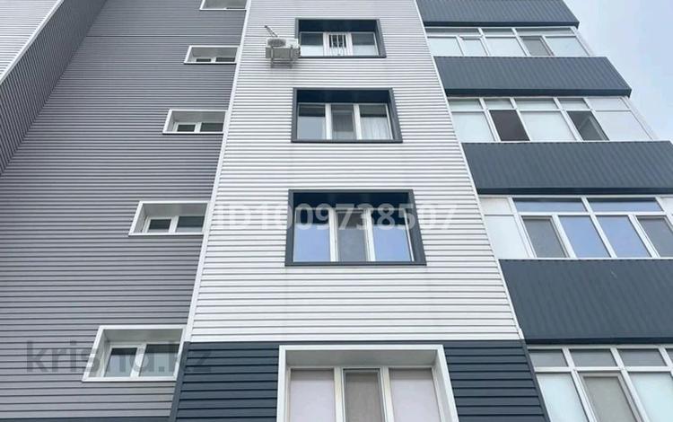 3-комнатная квартира · 98 м² · 6/9 этаж, мкр Акбулак, Сатпаева 30А — Сатпаева-Иманалиева за 29 млн ₸ в Таразе — фото 2
