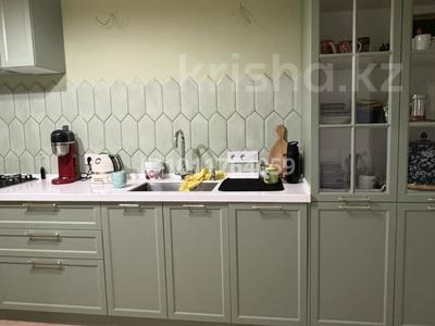 2-бөлмелі пәтер · 74 м² · 4/5 қабат, 15-й мкр 64 — От моря 500 метров, бағасы: ~ 34 млн ₸ в Актау