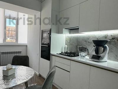 3-бөлмелі пәтер, 85 м², 1/5 қабат, мкр. Алтын орда 17Г, бағасы: 31 млн 〒 в Актобе, мкр. Алтын орда