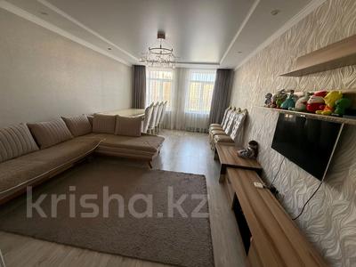3-бөлмелі пәтер · 105 м² · 3/12 қабат, Максут Нарикбаев 5, бағасы: 62 млн ₸ в Астане, Нура р-н
