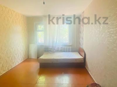 1-комнатная квартира · 30.4 м² · 1/5 этаж, Майкудук, 15й микрорайон за 6 млн ₸ в Караганде, Алихана Бокейханова р-н