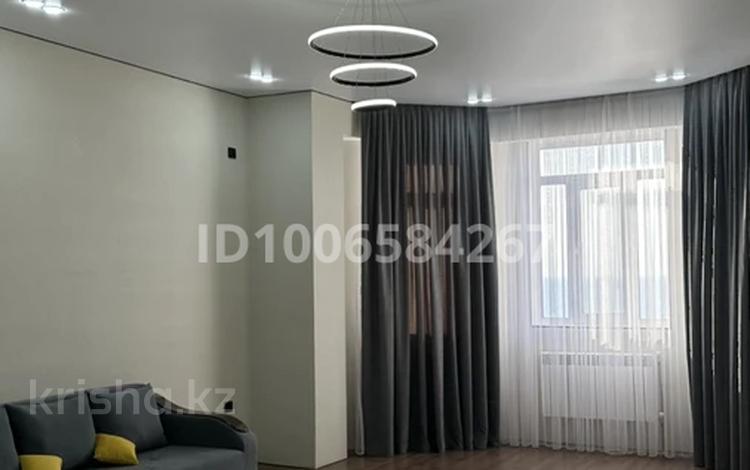 2-бөлмелі пәтер · 90 м² · 9/14 қабат, 17-й мкр 6, бағасы: 400 000 ₸ в Актау — фото 2