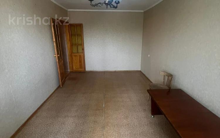 2-комнатная квартира · 45 м² · 3/5 этаж, Исаева за 12.8 млн ₸ в Уральске — фото 3