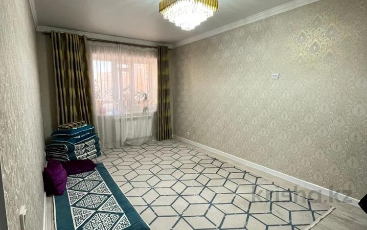 2-комнатная квартира · 57 м² · 5/9 этаж, мкр. Алтын орда, Тауелсиздик за 26.5 млн ₸ в Актобе — фото 2