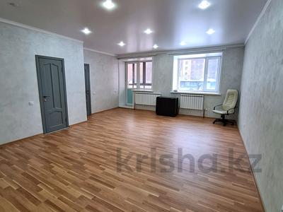 1-комнатная квартира, 46 м², 1/9 этаж, Жамбыла Жабаева 44 за 17.5 млн 〒 в Петропавловске
