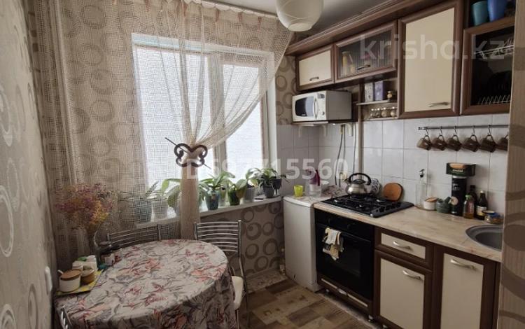 3-комнатная квартира, 62.5 м², 3/5 этаж, Ул.Поповича 7 за 18.5 млн 〒 в Уральске — фото 2