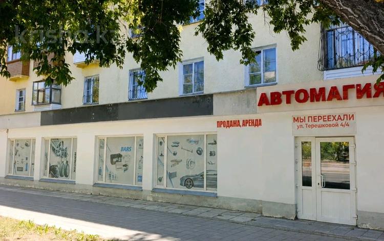 Свободное назначение, офисы, магазины и бутики, общепит, медцентры и аптеки, образование · 440.4 м² за 87 млн ₸ в Караганде, Казыбек би р-н — фото 3