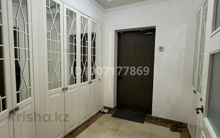 5-комнатная квартира · 212 м² · 5/31 этаж, Ахмет Байтурсынулы 9блок F1 за 2 млн 〒 в Астане, Сарайшык р-н — фото 2