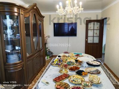 Продажа квартир в Актюбинской обл.: 3-комнатная квартира · 71.2 м² · 5/5 этаж, Конаева 1/6 — Конаева за 17 млн 〒 3-комнатная квартира · 71.2 м² · 5/5 этаж, Конаева 1/6 — Конаева за 17 млн 〒 в Актобе, мкр. Курмыш