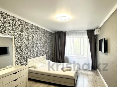 1-комнатная квартира · 51 м² · 4/9 этаж, Абая 244 — Универмаг за 10 000 ₸ в Уральске
