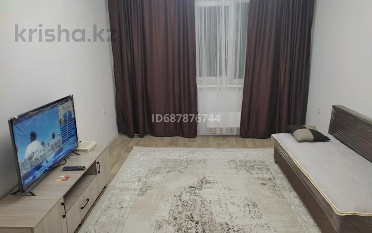 1-комнатная квартира · 40 м² · 6/9 этаж, Карасай Батыра 156 — Айтиева за 260 000 ₸ в Алматы, Алмалинский р-н — фото 2