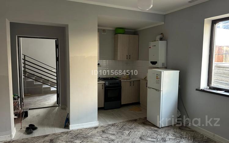 Часть дома · 3 комнаты · 50 м² · 2 сот., мкр Туран , Тұран шыңы 10 за 140 000 ₸ в Шымкенте, Каратауский р-н — фото 2