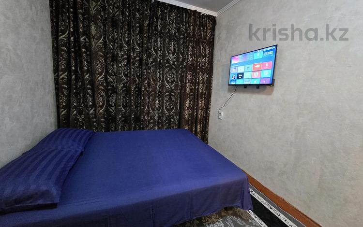 1-комнатная квартира · 18 м² · 2/4 этаж, мкр №5 21 — Абая Правда возле метро Москва за 1 500 〒 в Алматы, Ауэзовский р-н — фото 2