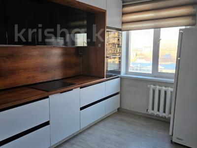 4-комнатная квартира · 104 м² · 8/10 этаж, Театральная за 40.5 млн 〒 в Петропавловске