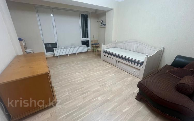 4-комнатная квартира · 170 м² · 6/13 этаж, Ходжанова 77, 81 — Ергожина за 600 000 ₸ в Алматы — фото 2